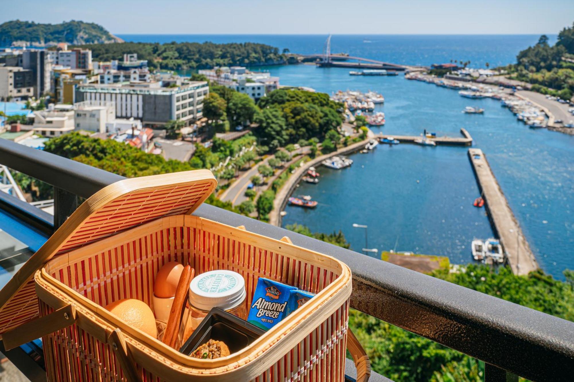 Hotel Yeon Σεογκουίπο Εξωτερικό φωτογραφία